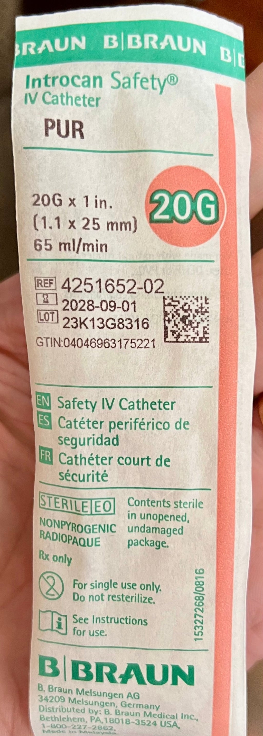 B. Braun Introcan Safety IV Catheter 20G x 1in PUR — product label REF 4251652-02